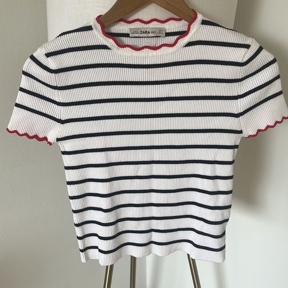 Zara White and Black Striped Top with Red Trim - Picture 4 of 5